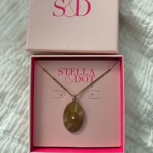 Stella & Dot necklace